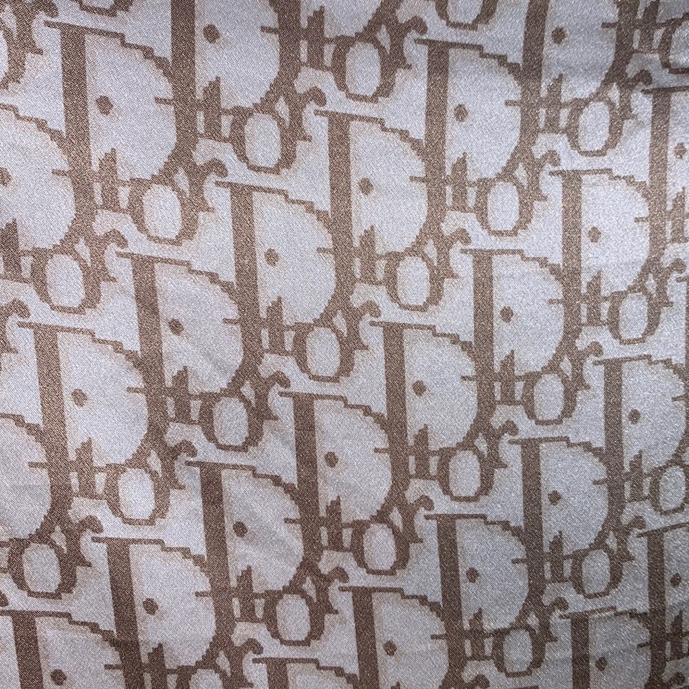 Christian Dior Paris  100% Silk  Scarf made in Italy 🇮🇹 Luxurious - Huge Size - Picture 5 of 10